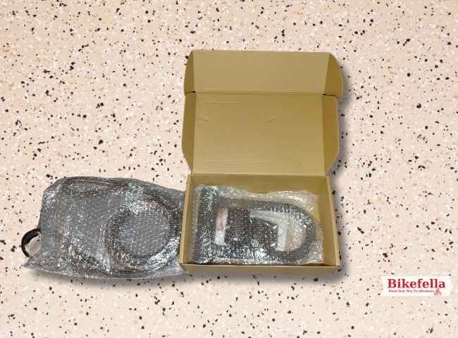 Full Sportneer lock package secured on tire