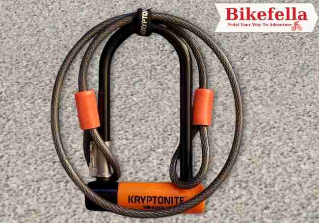 Heavy-duty U-lock with steel build