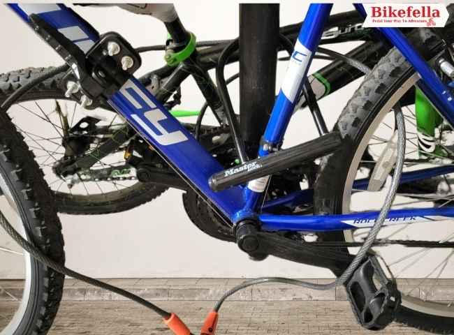 Master Lock 8320D mounted with bike and rear wheel